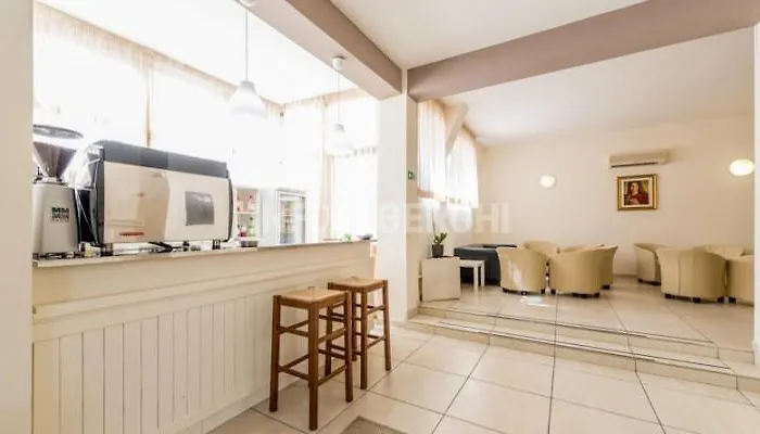 Liberty فندق ميلانو ماريتيما